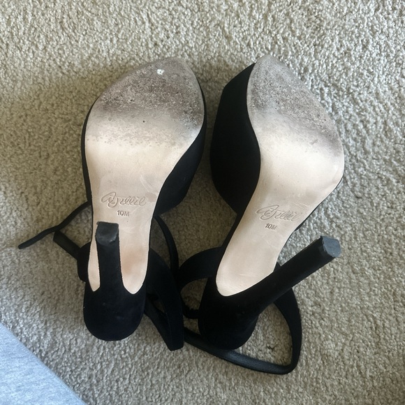 Aminah Abdul Jillil NAYIMA PEEP TOE
BLACK SUEDE - Picture 5 of 5